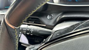 Peugeot E-2008 50kWh GT Premium SUV 5dr Electric Auto (136 ps)