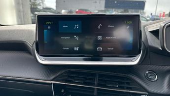 Peugeot E-2008 50kWh GT Premium SUV 5dr Electric Auto (136 ps)