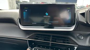 Peugeot E-2008 50kWh GT Premium SUV 5dr Electric Auto (136 ps)