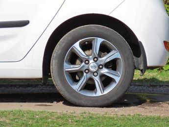 Hyundai ix20 1.6 Premium Hatchback 5dr Petrol Auto Euro 6 (125 ps)
