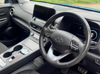 Hyundai KONA 64kWh Premium Auto 5dr (10.5kW Charger)
