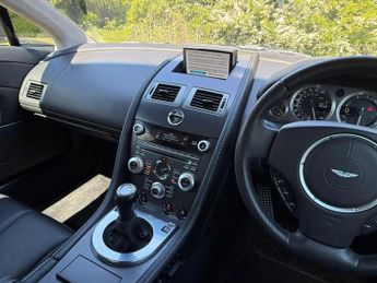 Aston Martin Vantage 4.7 V8 Euro 4 2dr