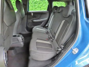 MINI Countryman 1.5 Cooper Sport SUV 5dr Petrol Steptronic Euro 6 (s/s) (136 ps)