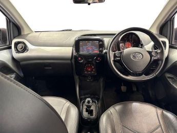 Toyota AYGO 1.0 VVT-i X-Clusiv 3 5dr x-shift