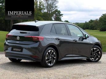 Volkswagen ID.3 Pro 58kWh Family Auto 5dr