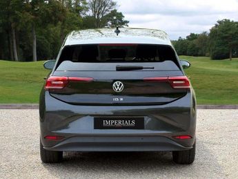 Volkswagen ID.3 Pro 58kWh Family Auto 5dr