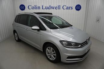 Volkswagen Touran 2.0 TDI SE Family MPV 5dr Diesel DSG | Service History | 1 Previ