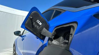 Vauxhall Mokka Electric 50kWh Ultimate SUV 5dr Electric Auto (136 ps)