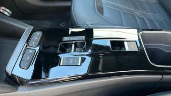 Vauxhall Mokka Electric 50kWh Ultimate SUV 5dr Electric Auto (136 ps)