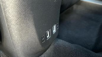 Vauxhall Mokka Electric 50kWh Ultimate SUV 5dr Electric Auto (136 ps)