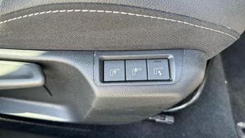 Vauxhall Mokka Electric 50kWh Ultimate SUV 5dr Electric Auto (136 ps)