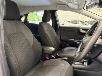 Ford PUMA 1.0 EcoBoost Hybrid mHEV Titanium 5dr DCT