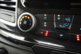 Ford Transit Custom 2.0 300 EcoBlue Limited Panel Van 5dr Diesel Auto L2 H1 Euro 6 |
