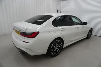 BMW 3 Series 2.0 320i M Sport Saloon 4dr Petrol Auto Euro 6 (s/s) (184 ps) | 