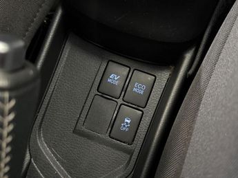 Toyota YARIS 1.5 VVT-i Icon 5dr CVT [Nav]
