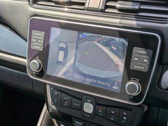 Nissan Leaf 39kWh Tekna Hatchback 5dr Electric Auto (150 ps)