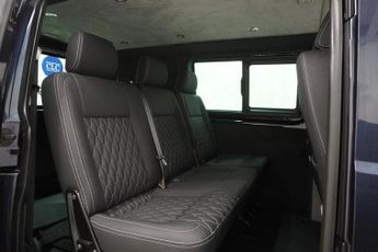 Volkswagen Transporter 2.0 TDI T30 Highline Kombi Double Cab 5dr Diesel DSG FWD SWB | 1