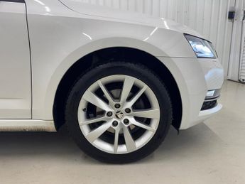 Skoda Octavia 2.0 TDI SE L Estate 5dr Diesel DSG 7Spd Euro 6 (s/s) (150 ps) | 