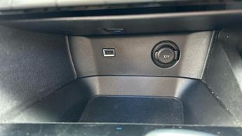 Peugeot 3008 1.2 PureTech GPF Allure SUV 5dr Petrol EAT Euro 6 (s/s) (130 ps)