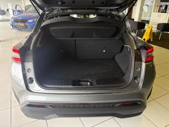 Nissan Juke 1.0 DIG-T Tekna SUV 5dr Petrol DCT Auto
