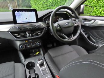 Ford Focus 1.0T EcoBoost Titanium Hatchback 5dr Petrol Auto Euro 6 (s/s) (1