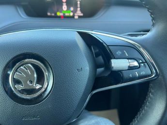 Skoda Enyaq 62kWh 60 SUV 5dr Electric Auto (DC120kW) (179 ps)