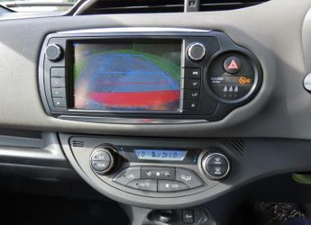 Toyota Yaris 1.5 VVT-h Icon Hatchback 5dr Petrol Hybrid E-CVT Euro 6 (101 ps)