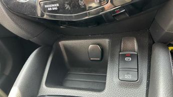 Nissan Qashqai 1.3 DIG-T N-Connecta SUV 5dr Petrol DCT Auto Euro 6 (s/s) (160 p
