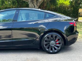 TESLA Model 3 (Dual Motor) Performance Auto 4WDE 4dr (Performance Upgrade)