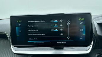 Peugeot E-2008 50kWh GT Premium SUV 5dr Electric Auto (136 ps)