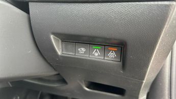 Peugeot E-2008 50kWh GT Premium SUV 5dr Electric Auto (136 ps)