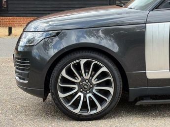 Land Rover Range Rover 3.0 SD V6 Vogue Auto 4WD Euro 6 (s/s) 5dr