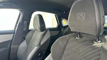 Peugeot E-3008 73kWh GT SUV 5dr Electric Auto (210 ps)