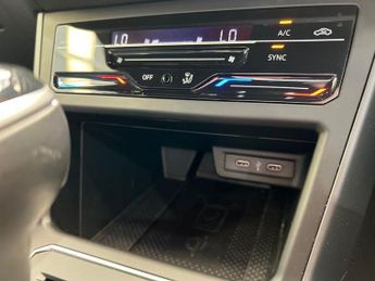 Volkswagen TAIGO 1.0 TSI 110 R-Line 5dr DSG