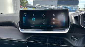 Peugeot E-2008 50kWh GT Premium SUV 5dr Electric Auto (7kW Charger) (136 ps)