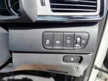 Kia Niro 1.6 GDi 3