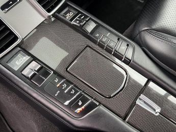 Porsche Panamera 4.8T V8 Turbo S PDK 4WD Euro 5 (s/s) 5dr