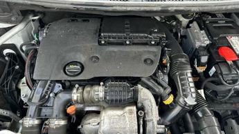 Vauxhall Grandland X 1.6 Turbo D BlueInjection Tech Line Nav SUV 5dr Diesel Auto Euro