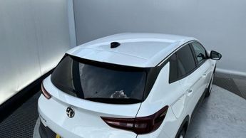 Vauxhall Grandland X 1.6 Turbo D BlueInjection Tech Line Nav SUV 5dr Diesel Auto Euro