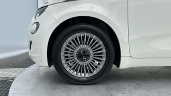 Fiat 500e 42kWh Hatchback 3dr Electric Auto (118 ps)