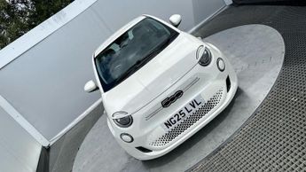 Fiat 500e 42kWh Hatchback 3dr Electric Auto (118 ps)