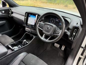 Volvo XC40 1.5h T5 Twin Engine Recharge 10.7kWh R-Design Pro Auto Euro 6 (s