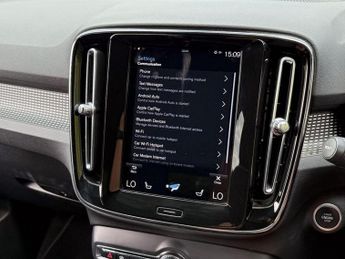 Volvo XC40 1.5h T5 Twin Engine Recharge 10.7kWh R-Design Pro Auto Euro 6 (s
