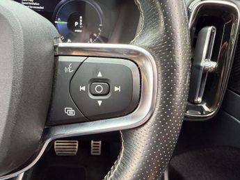 Volvo XC40 1.5h T5 Twin Engine Recharge 10.7kWh R-Design Pro Auto Euro 6 (s