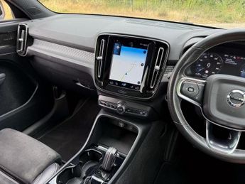 Volvo XC40 1.5h T5 Twin Engine Recharge 10.7kWh R-Design Pro Auto Euro 6 (s