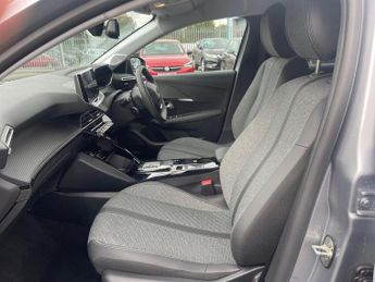 Peugeot 208 100kW Allure 50kWh 5dr Auto