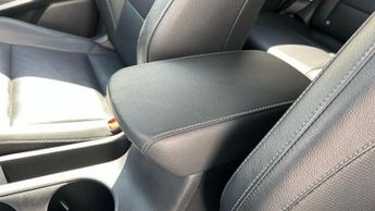 Kia Soul 64kWh First Edition SUV 5dr Electric Auto (201 bhp)