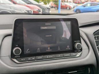Nissan Qashqai 1.3 DIG-T MHEV Acenta Premium SUV 5dr Petrol Hybrid XTRON Euro 6