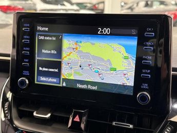Toyota COROLLA 2.0 VVT-i Hybrid Design 5dr CVT