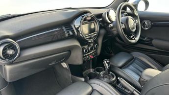 Mini Hatch 1.5 Cooper Exclusive Hatchback 3dr Petrol Steptronic Euro 6 (s/s